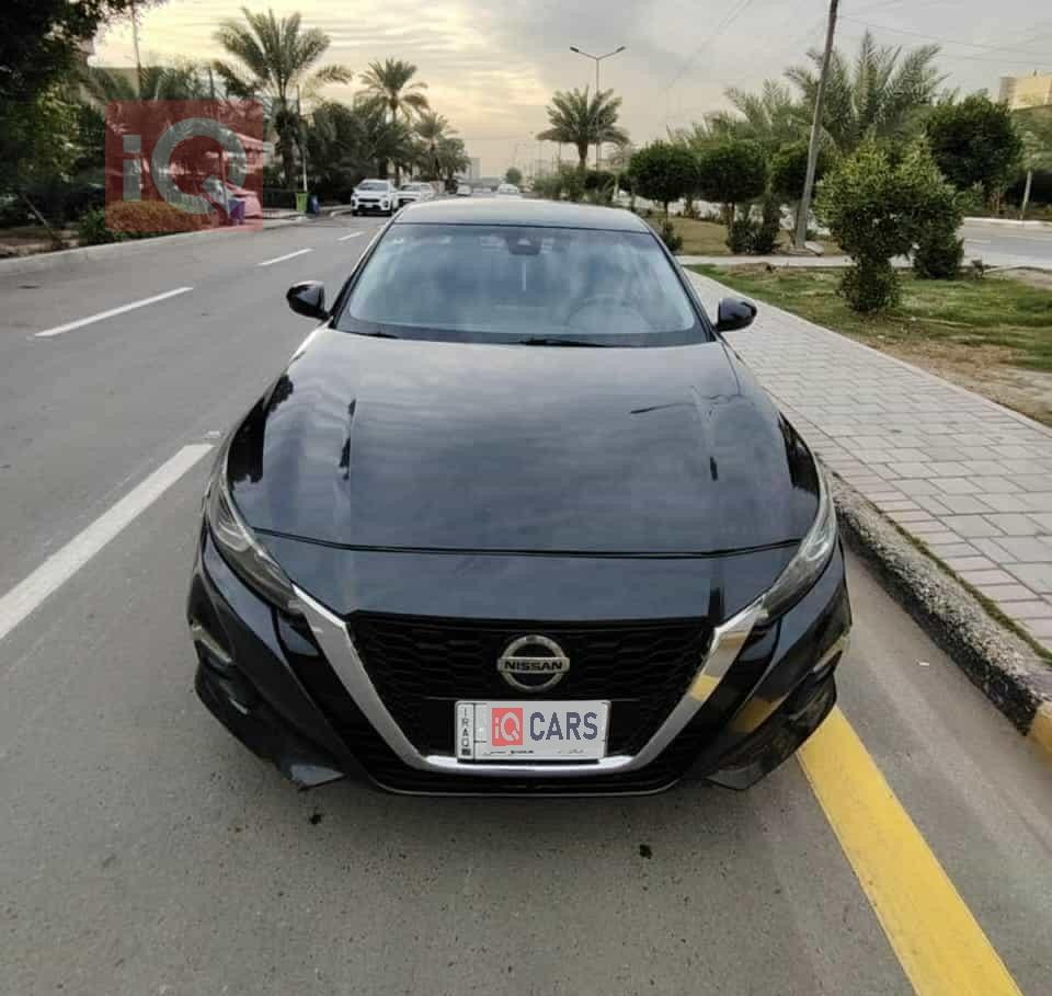 نيسان ألتيما